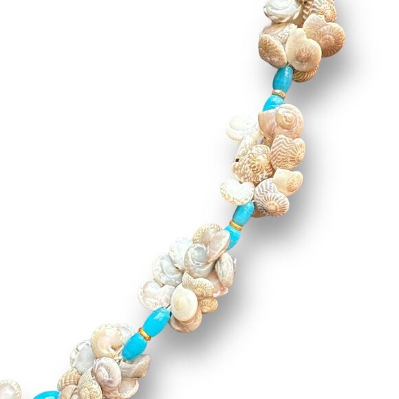 Lariat Seashell Snail Cluster Beads with Blue Bead Resin Spacer Necklace - Picture 6 of 8